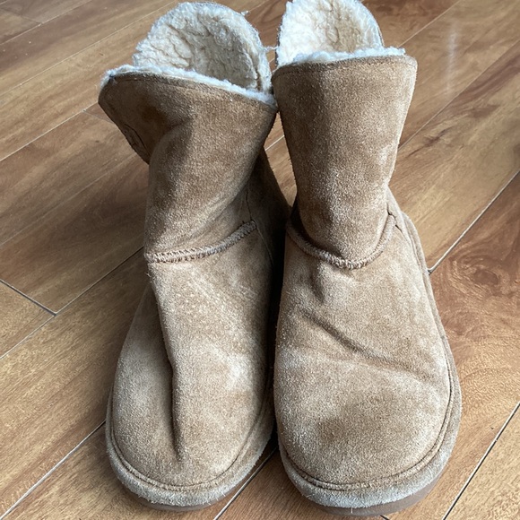 👠BOGO FREE👠BEAR PAWS💫 Girls Tan Slip-On Ugg Style Boots - Picture 2 of 11